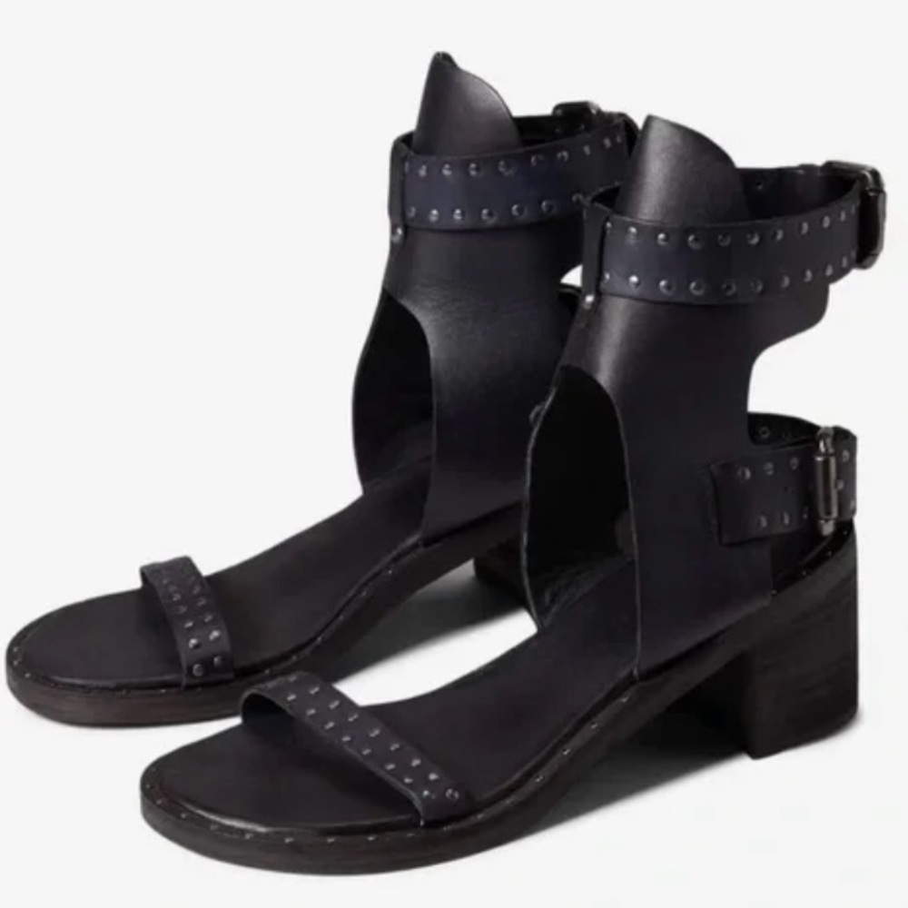 FP leather happiness healed sandal